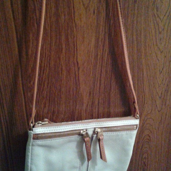 FOSSIL CROSSBODY BAG/PURSE - Picture 3 of 4
